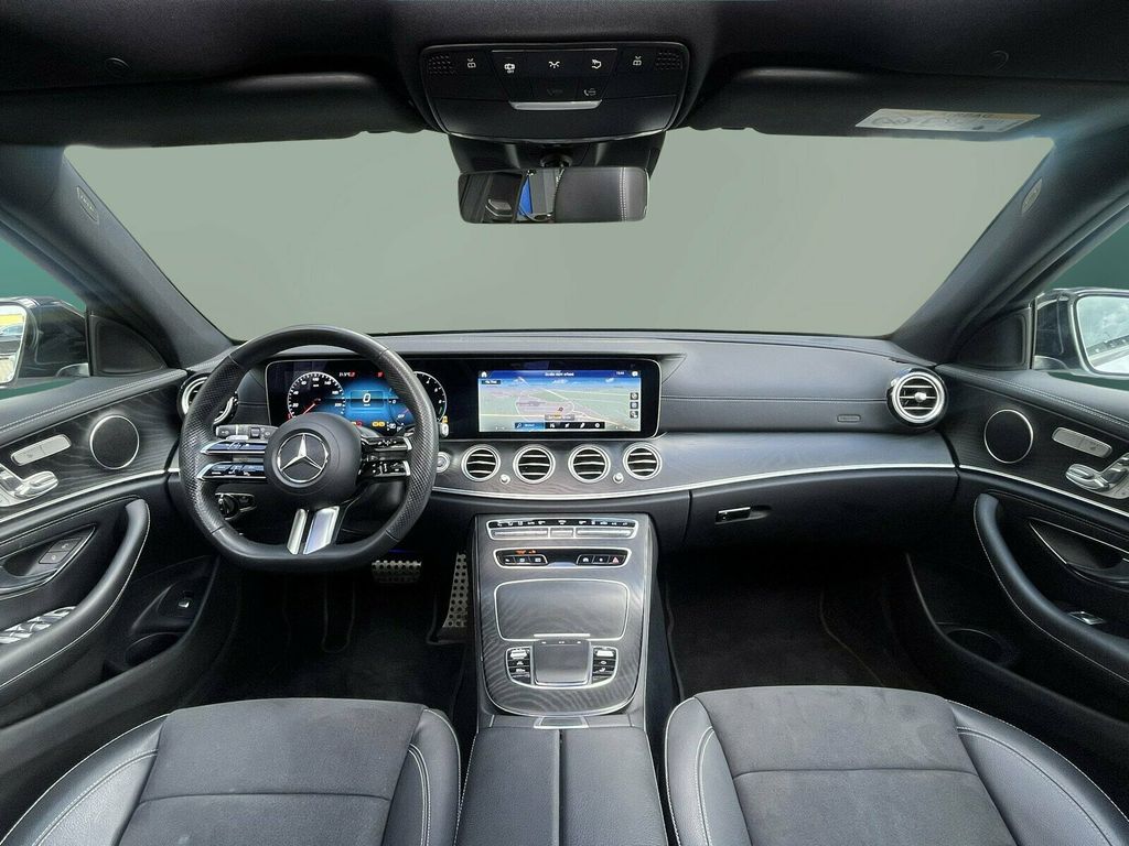 Mercedes-Benz E 300 2022