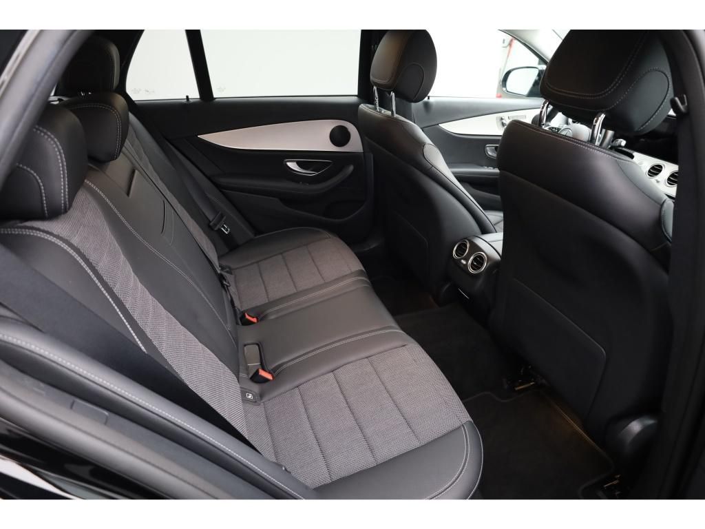 Mercedes-Benz E 300 2022