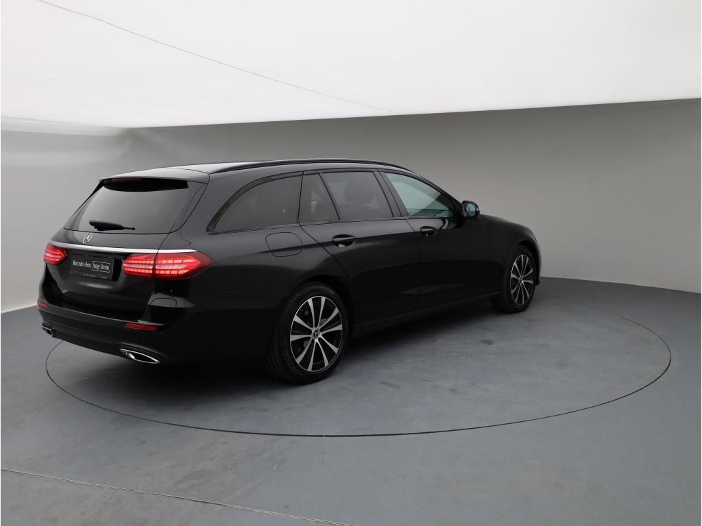 Mercedes-Benz E 300 2022