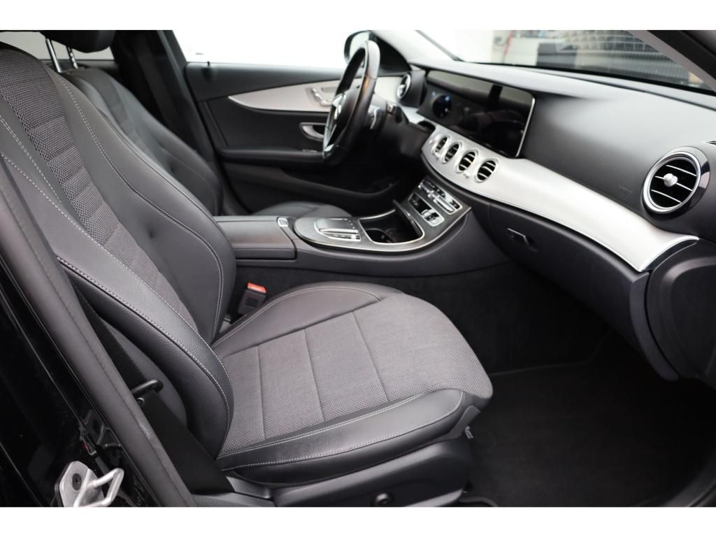 Mercedes-Benz E 300 2022