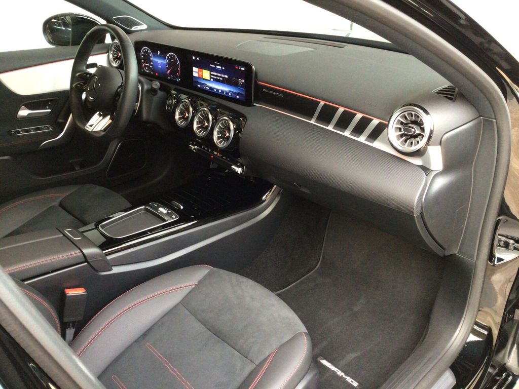 Mercedes-Benz A 35 AMG 2024