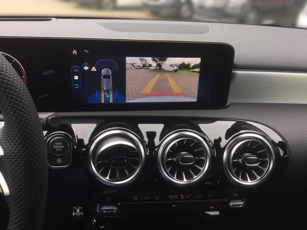 Mercedes-Benz A 180 2025