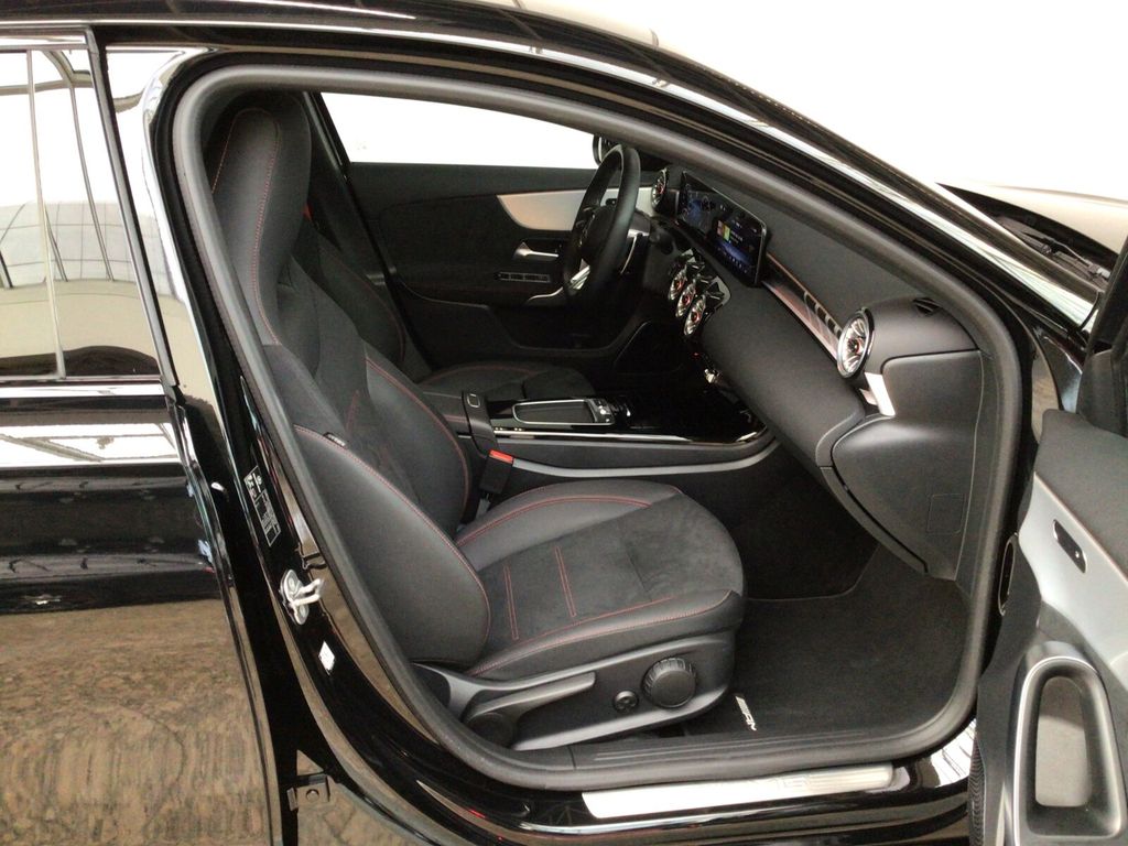 Mercedes-Benz A 35 AMG 2024