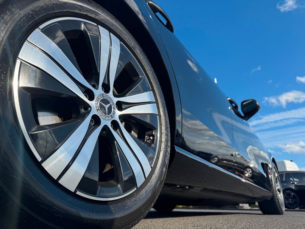 Mercedes-Benz C 300 2023