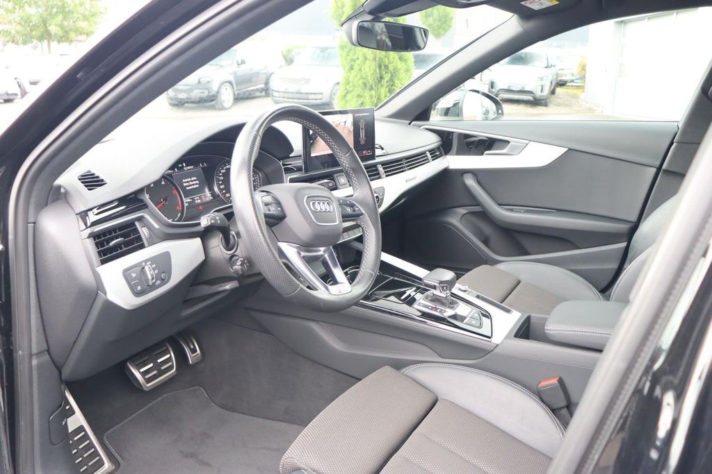 Audi A4 2022