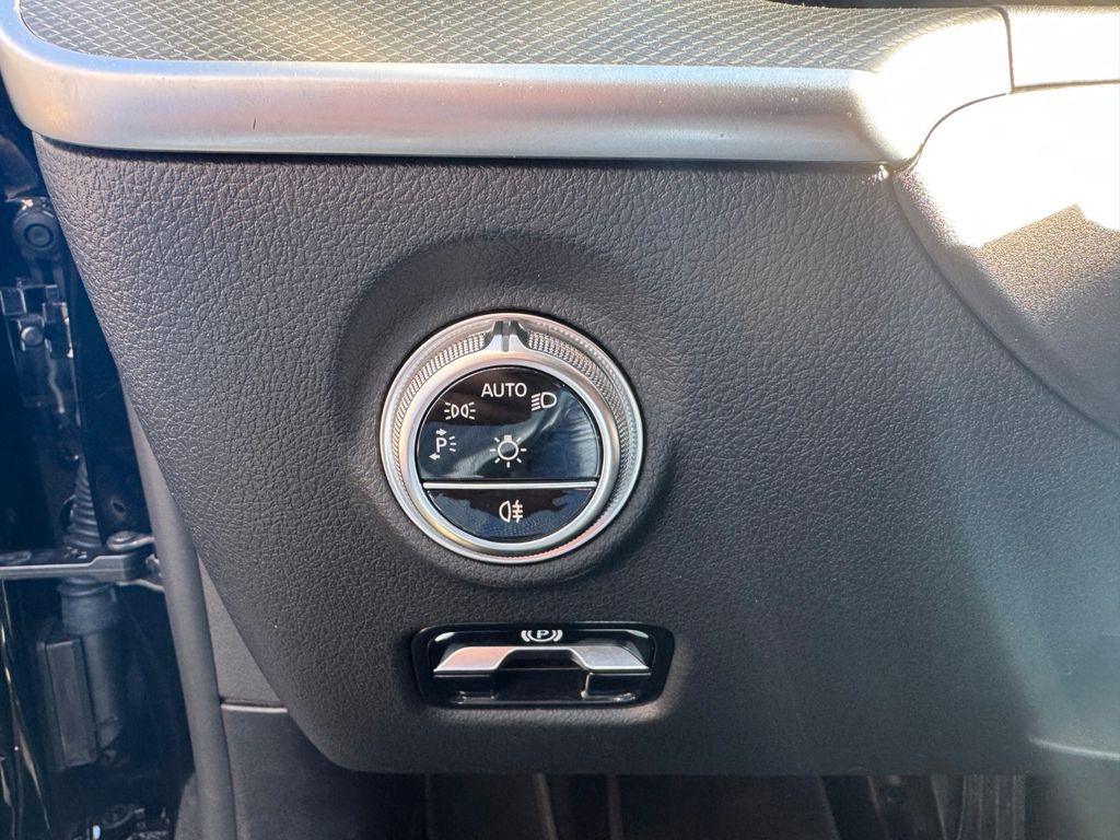 Mercedes-Benz C 300 2023