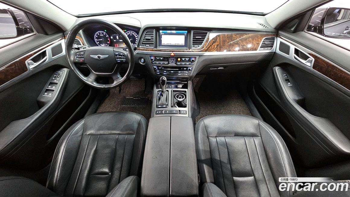 Hyundai Genesis 2016