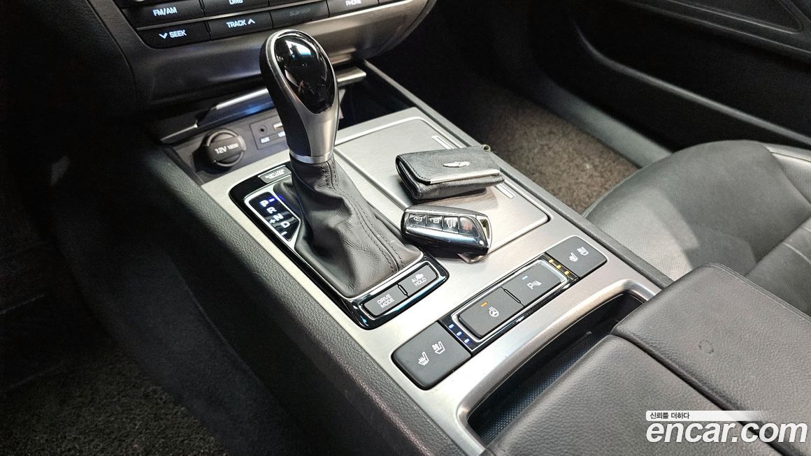 Hyundai Genesis 2016