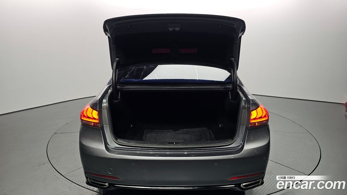 Hyundai Genesis 2016