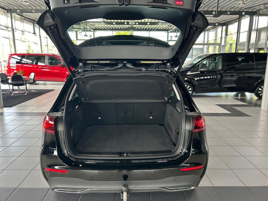 Mercedes-Benz B 180 2024