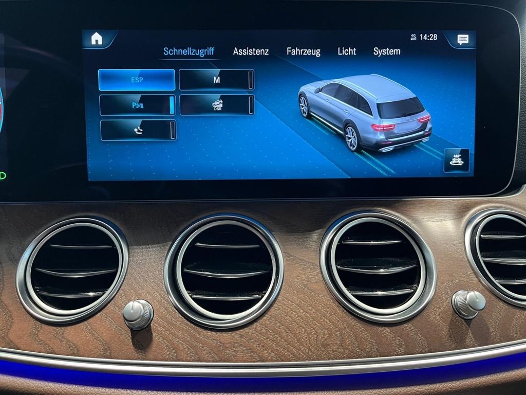 Mercedes-Benz E 220 2023
