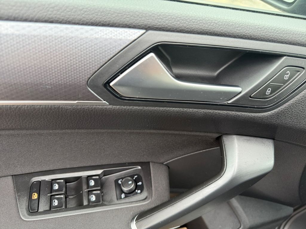 Volkswagen Touran 2021