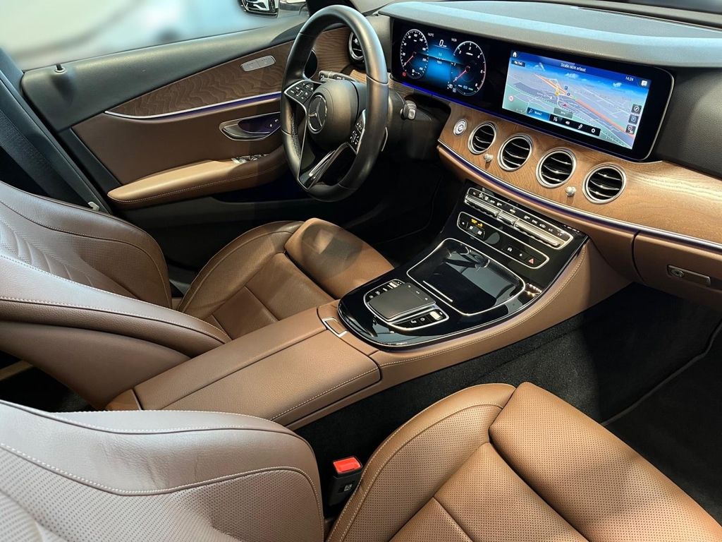 Mercedes-Benz E 220 2023