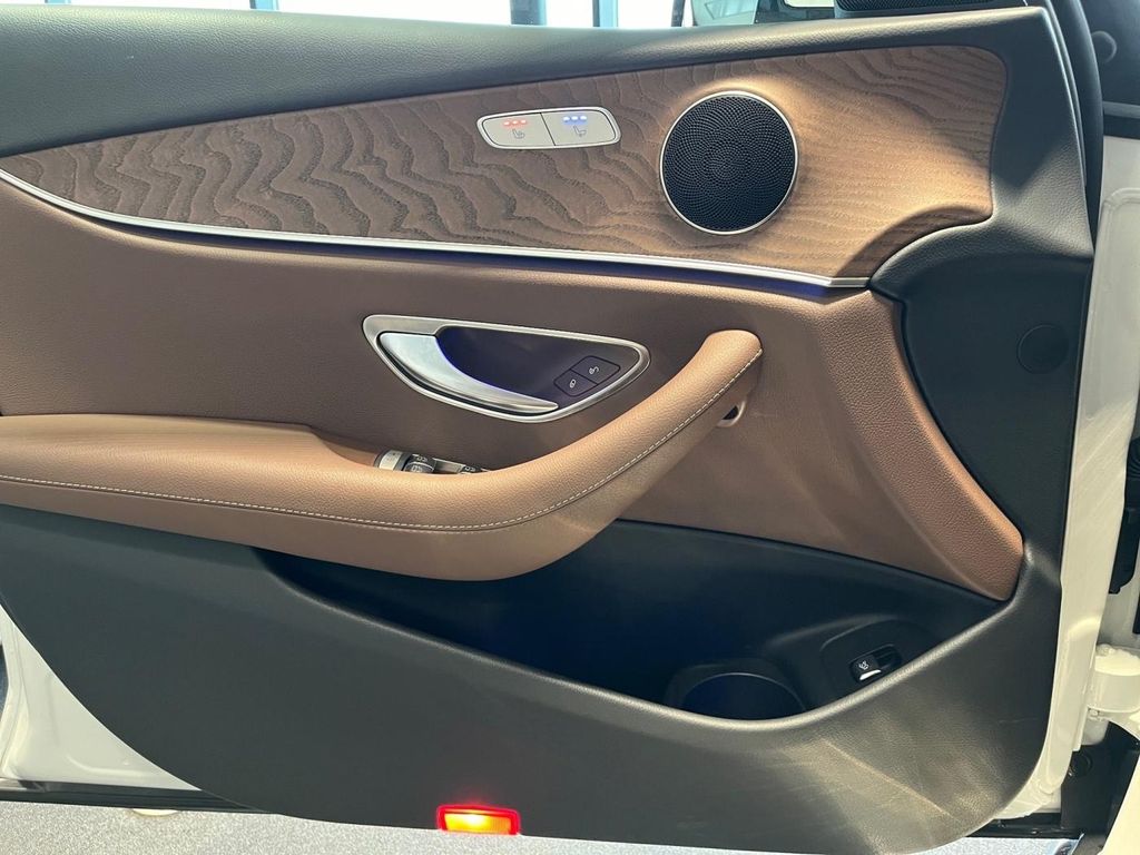 Mercedes-Benz E 220 2023