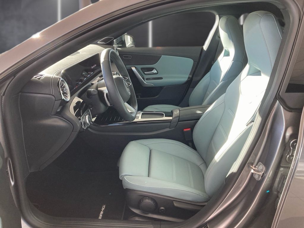 Mercedes-Benz CLA 200 2024