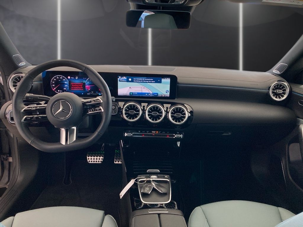 Mercedes-Benz CLA 200 2024