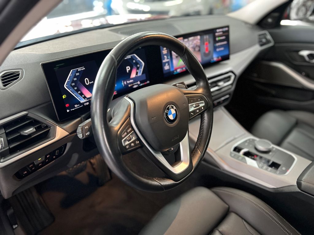 BMW 318 2022
