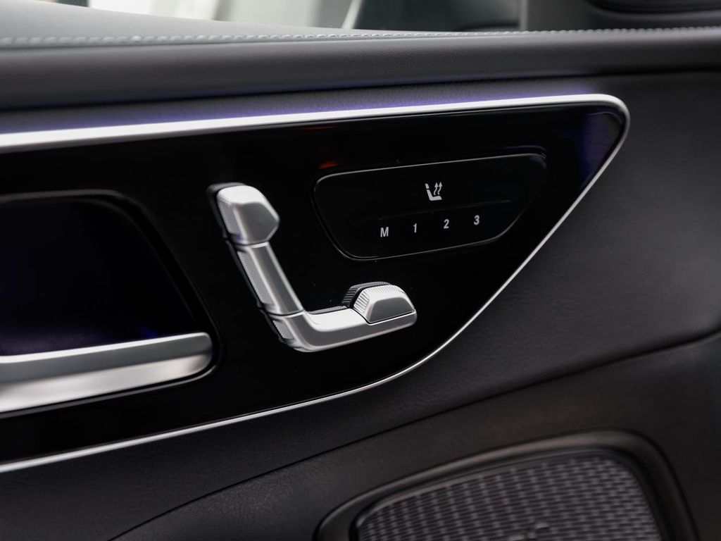 Mercedes-Benz C 220 2025