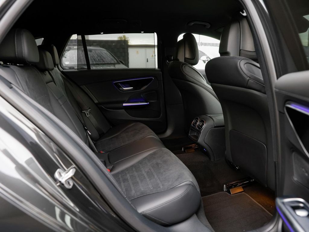 Mercedes-Benz C 220 2025