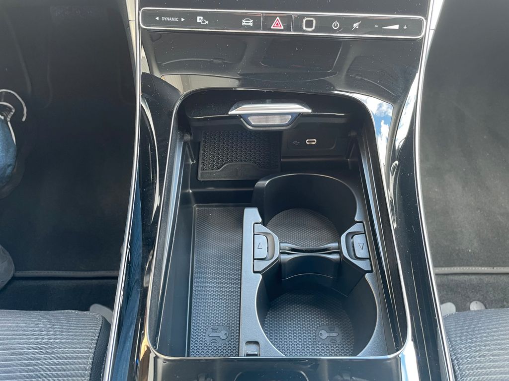 Mercedes-Benz C 200 2024