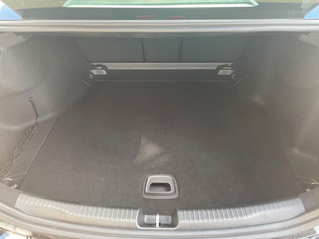 Mercedes-Benz C 200 2024