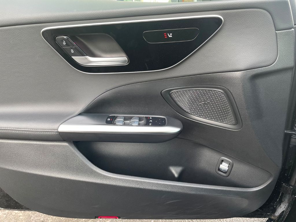 Mercedes-Benz C 200 2024