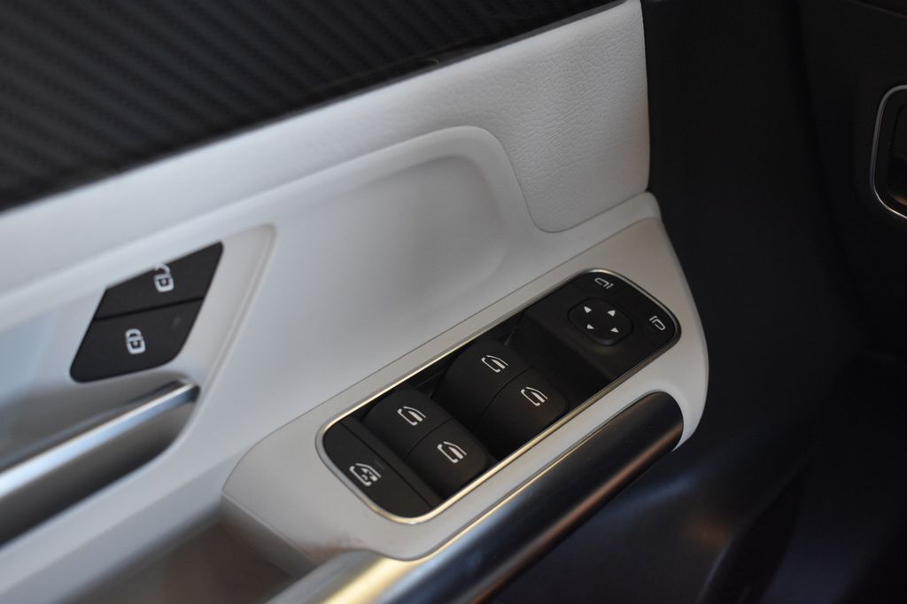 Mercedes-Benz B 200 2020