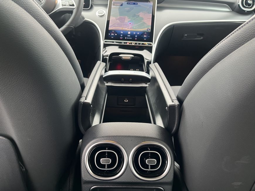 Mercedes-Benz C 200 2024