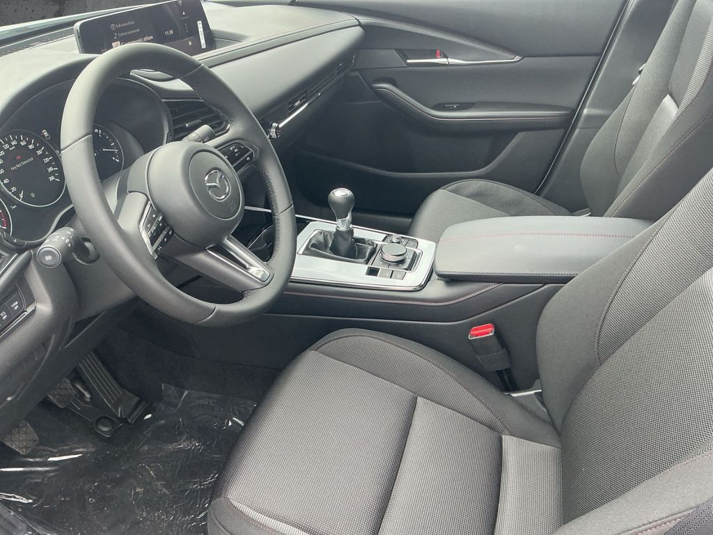 Mazda CX-30 2025