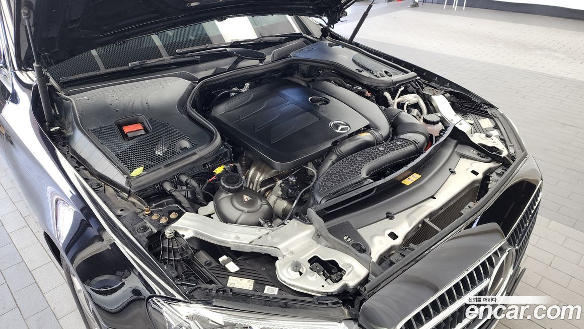 Mercedes-Benz E-Class 2021