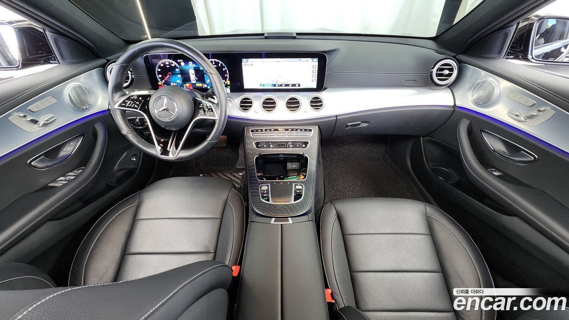 Mercedes-Benz E-Class 2021