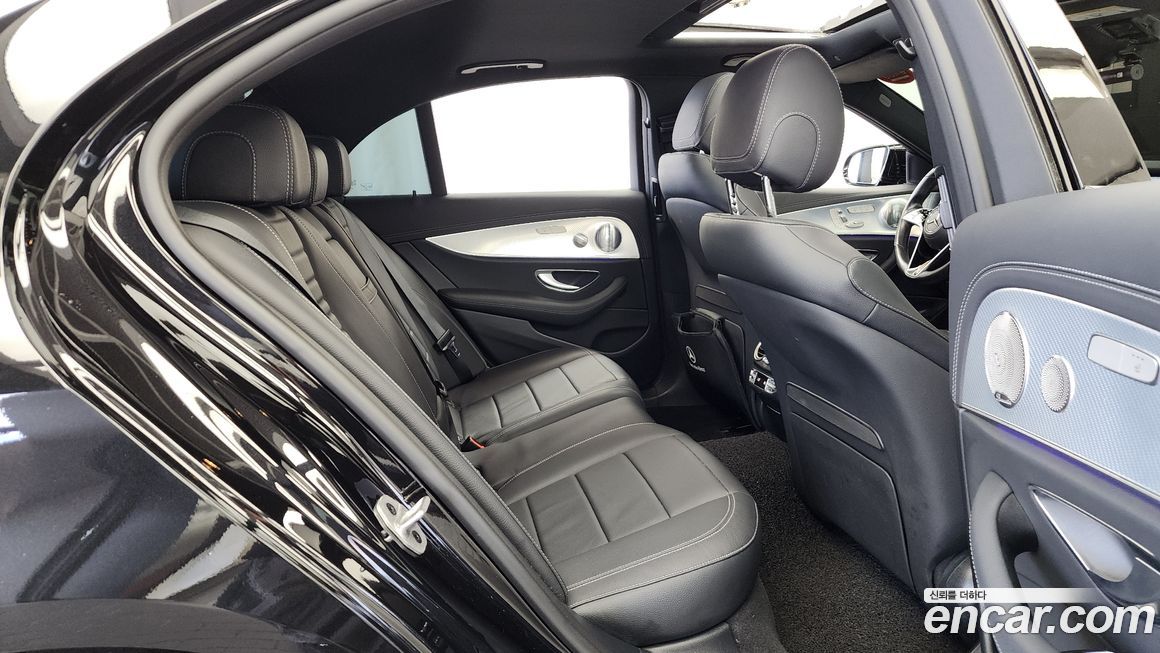 Mercedes-Benz E-Class 2021