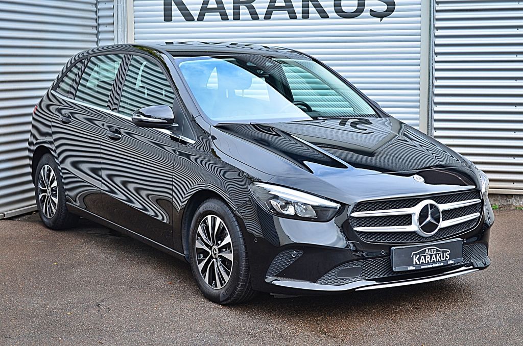 Mercedes-Benz B 200 2022