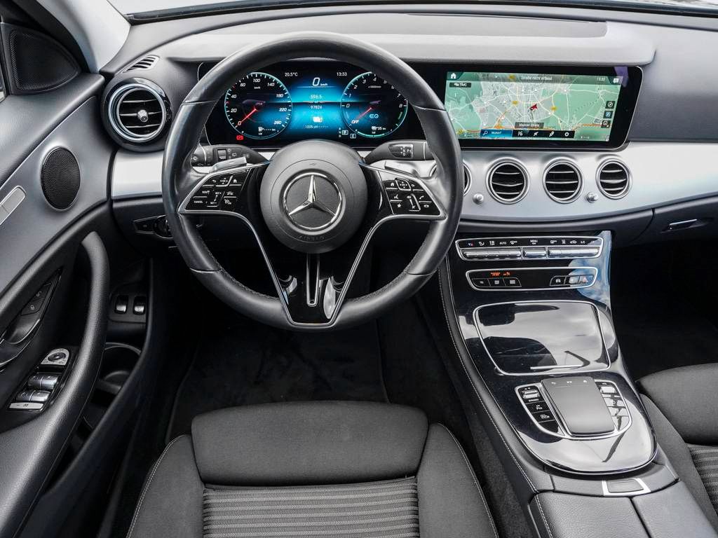 Mercedes-Benz E 300 2022