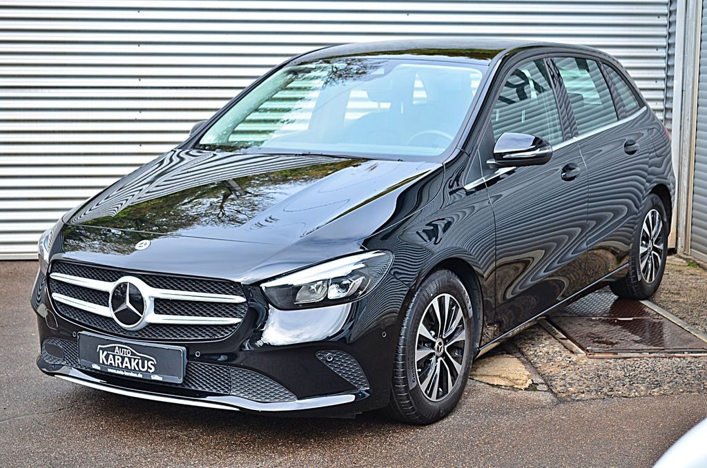 Mercedes-Benz B 200 2022