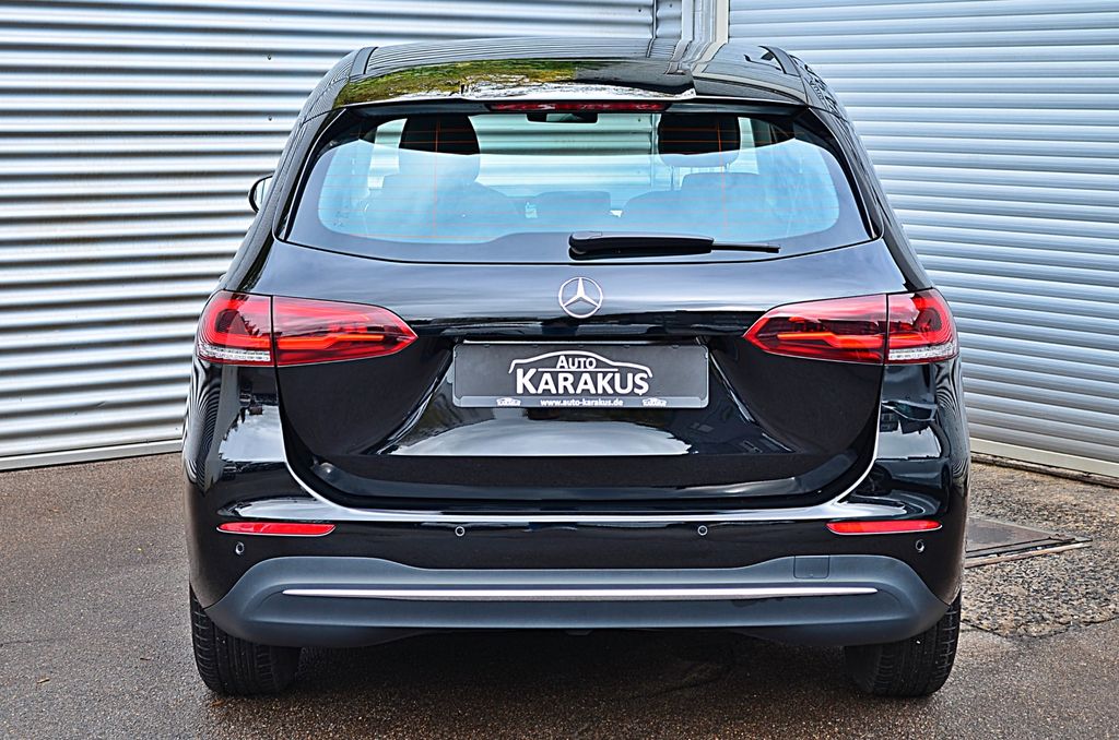 Mercedes-Benz B 200 2022