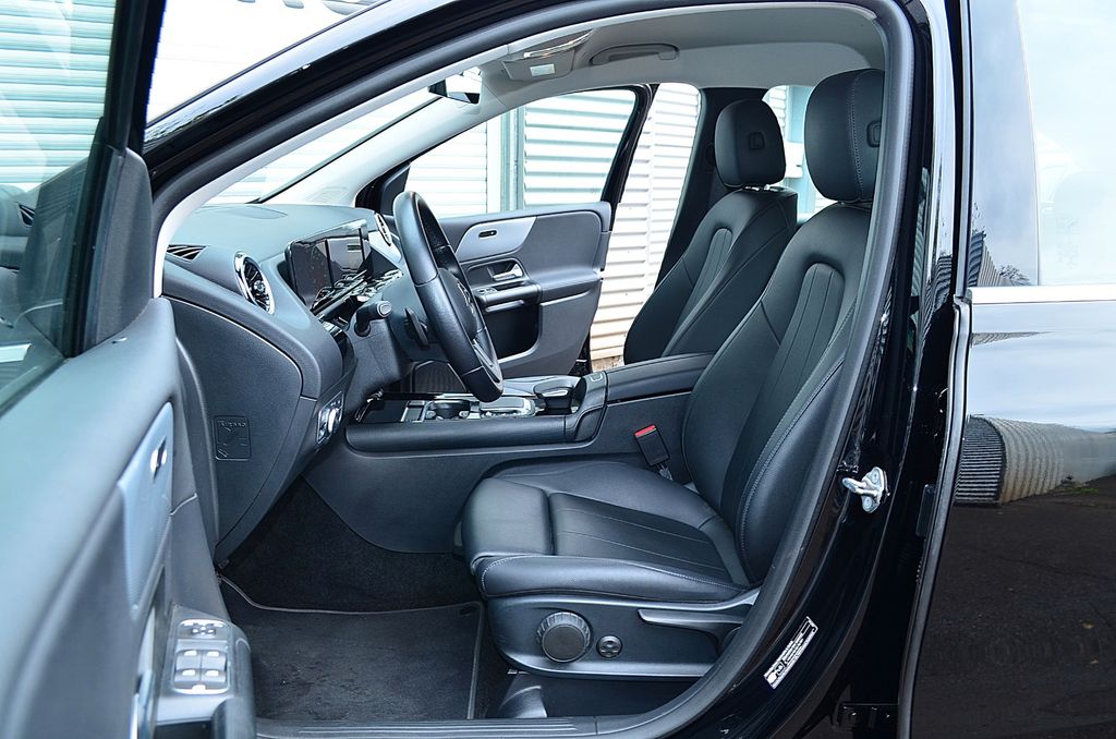 Mercedes-Benz B 200 2022