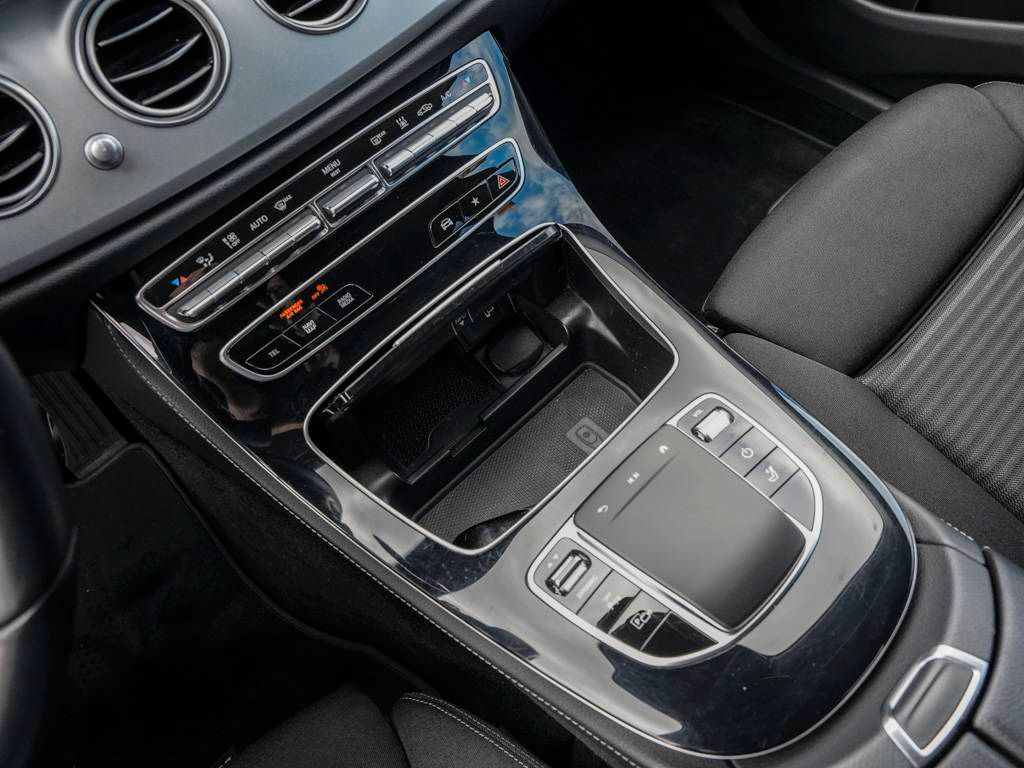 Mercedes-Benz E 300 2022