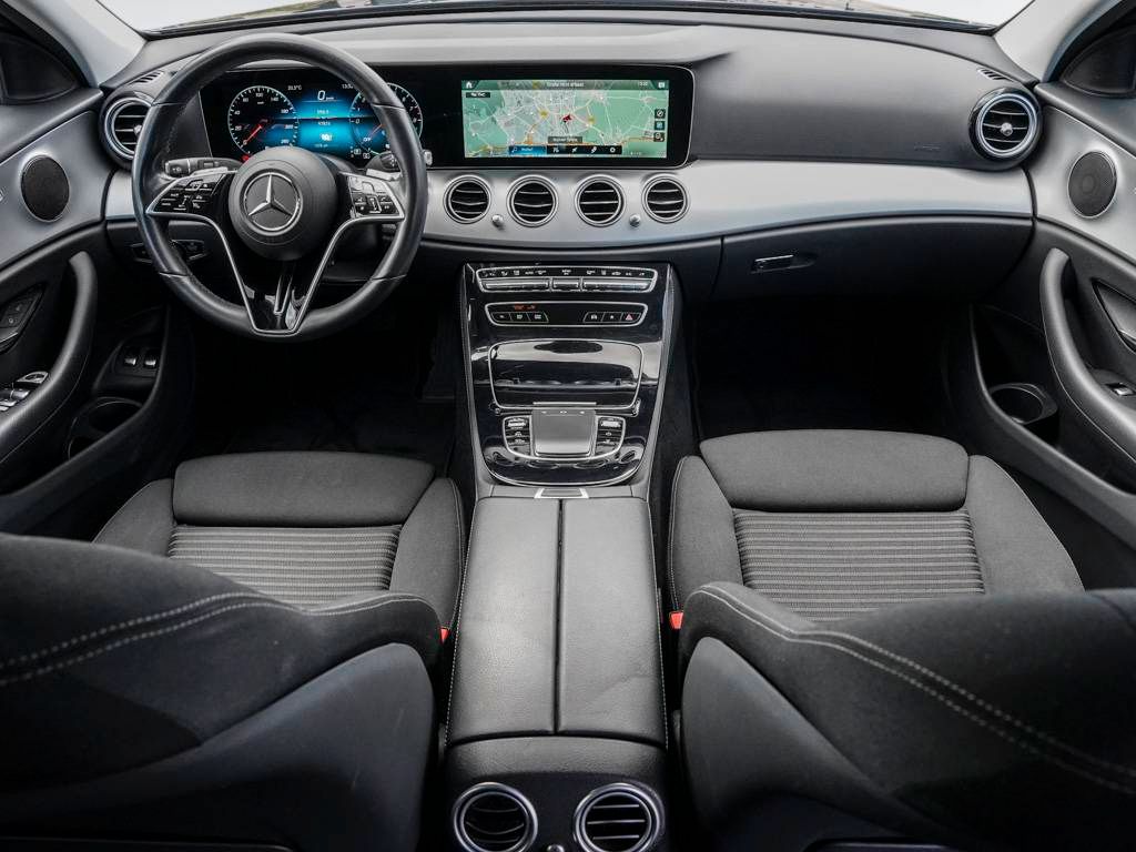 Mercedes-Benz E 300 2022