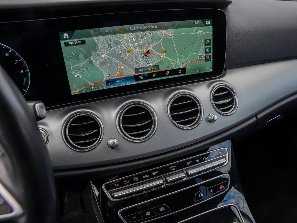 Mercedes-Benz E 300 2022