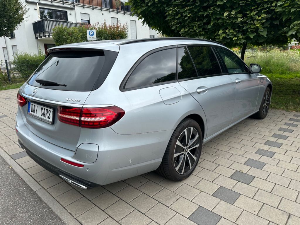 Mercedes-Benz E 300 2022