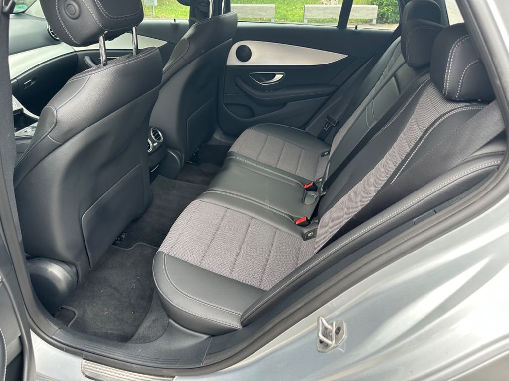 Mercedes-Benz E 300 2022