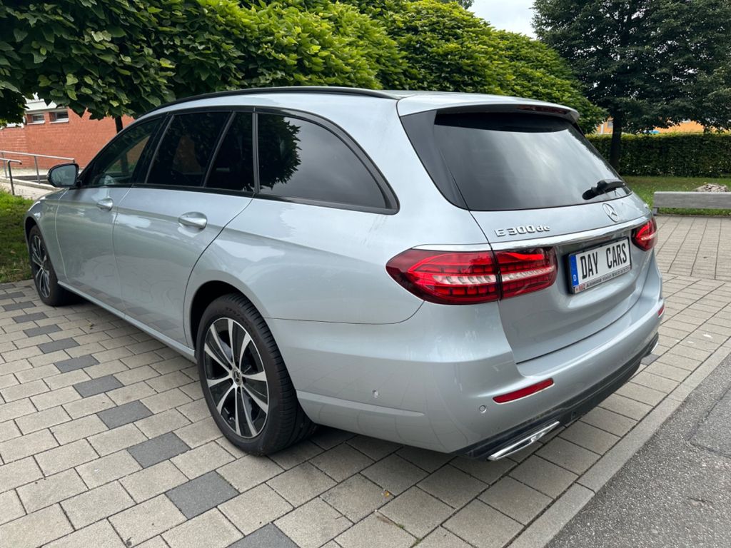 Mercedes-Benz E 300 2022