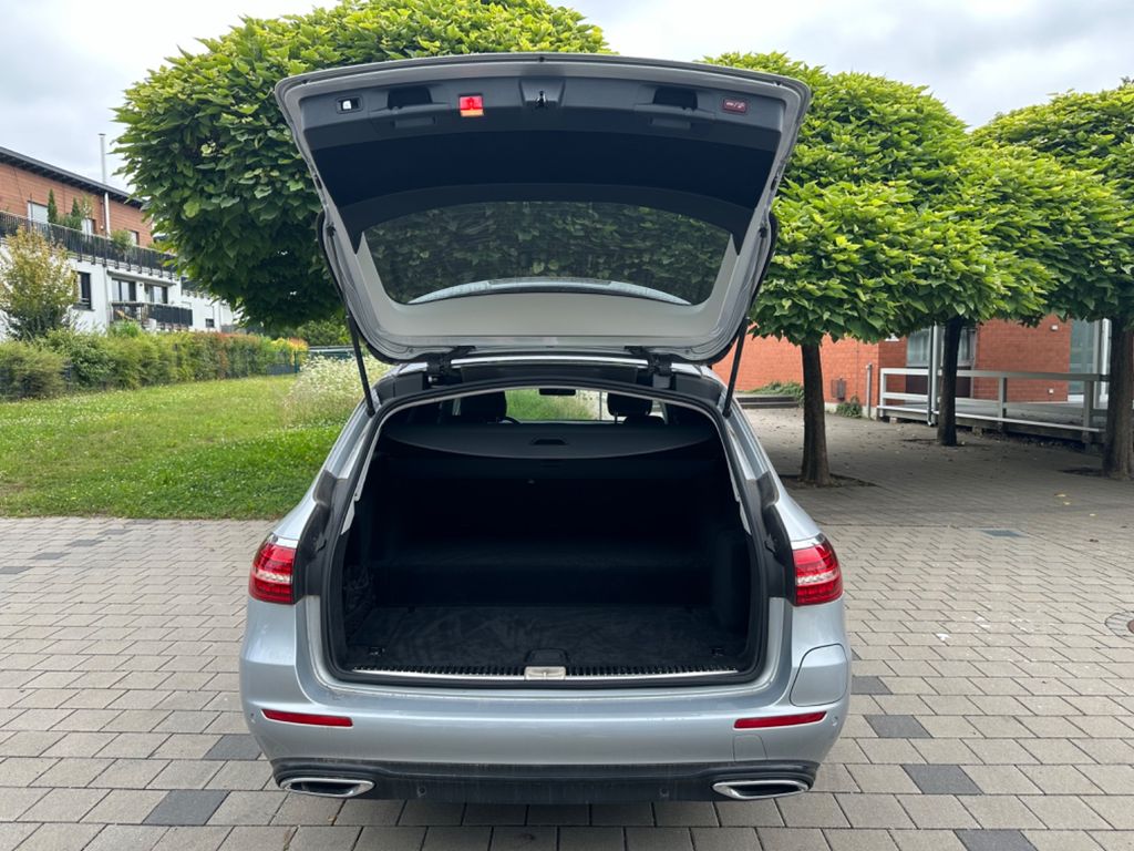 Mercedes-Benz E 300 2022