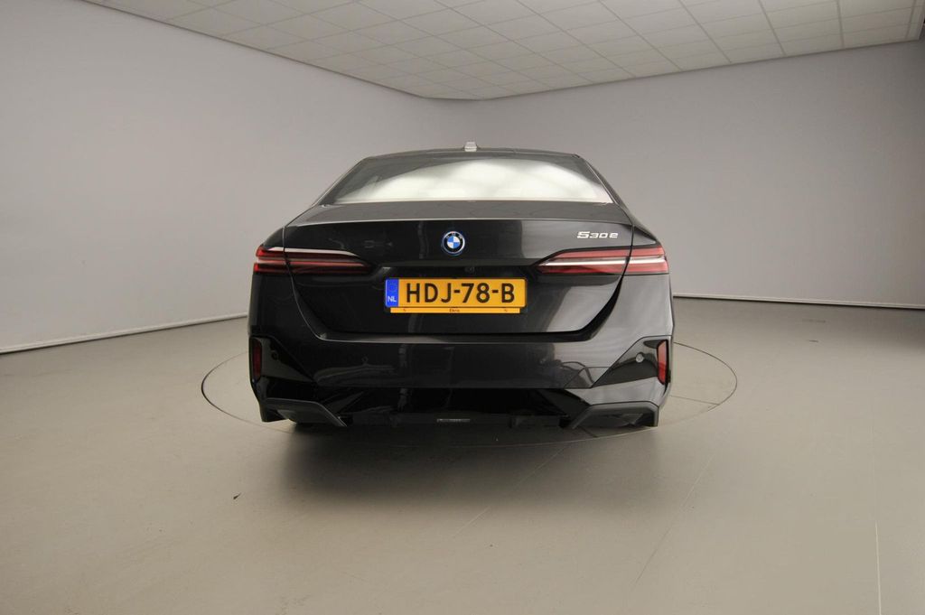 BMW 530 2025