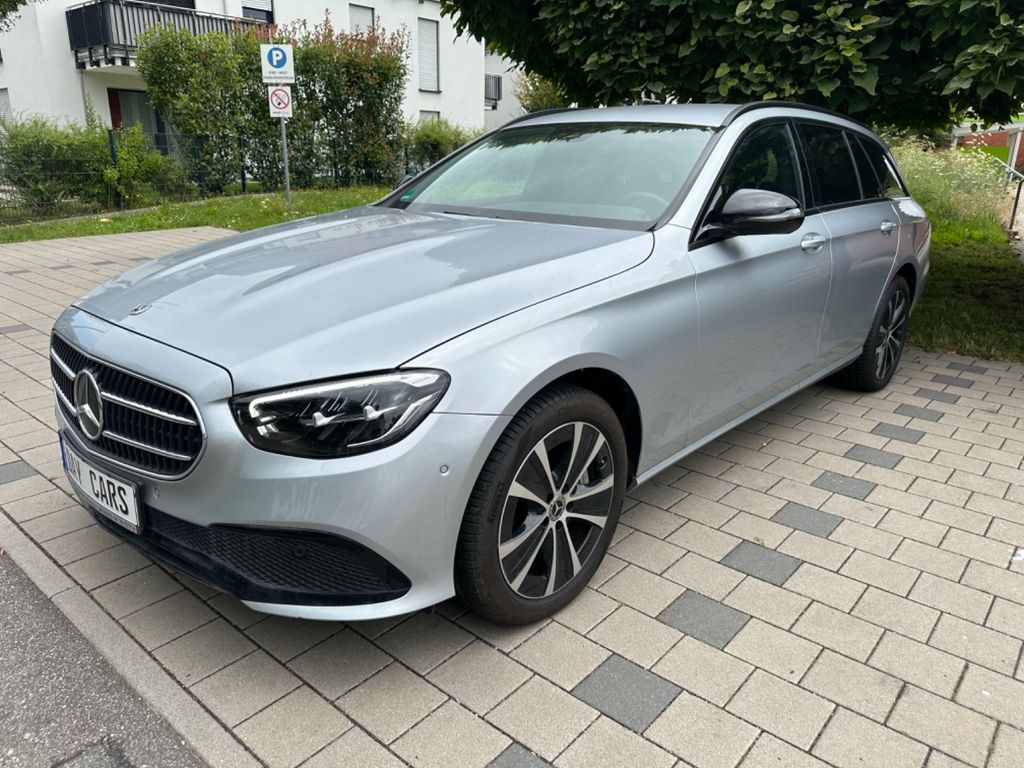 Mercedes-Benz E 300 2022