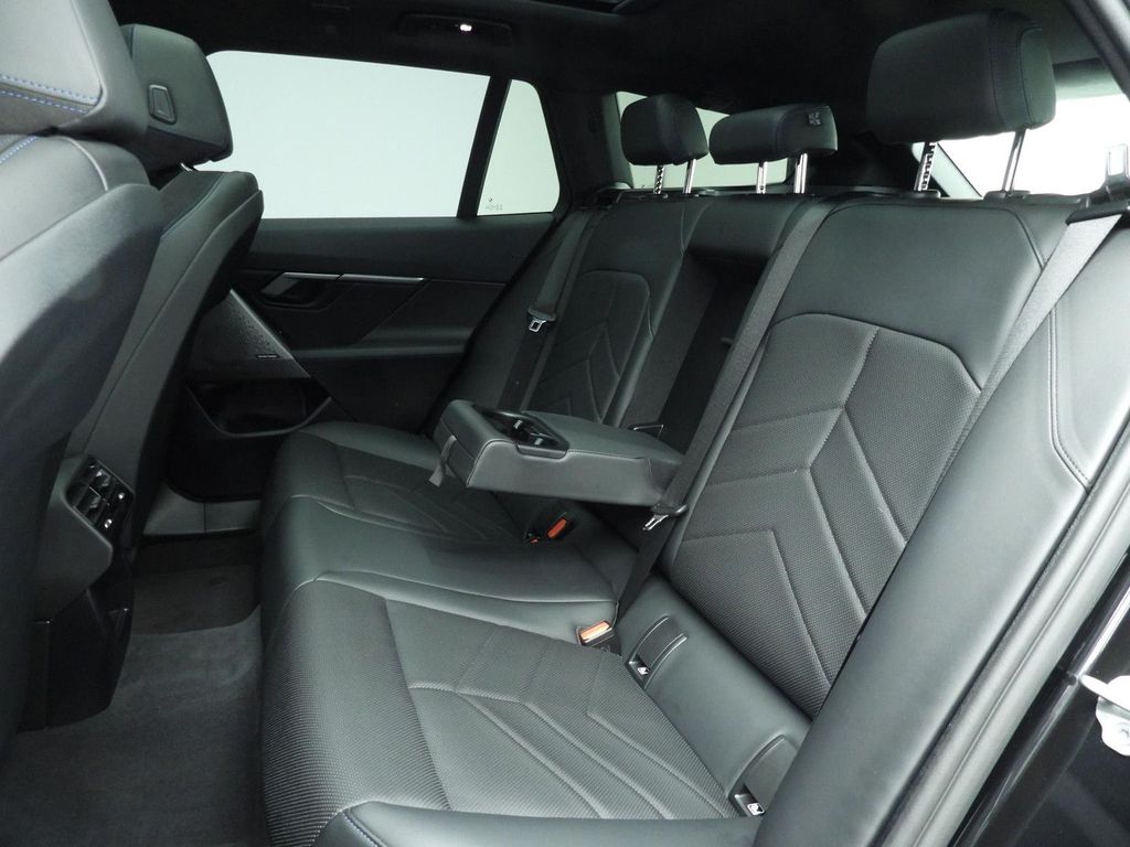 BMW 530 2025