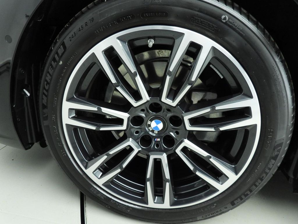 BMW 530 2025