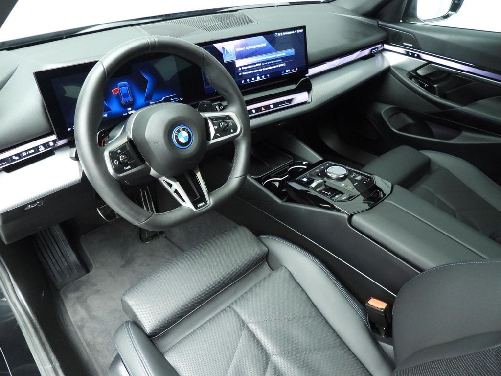 BMW 530 2025