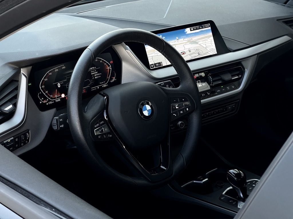 BMW 118 2022